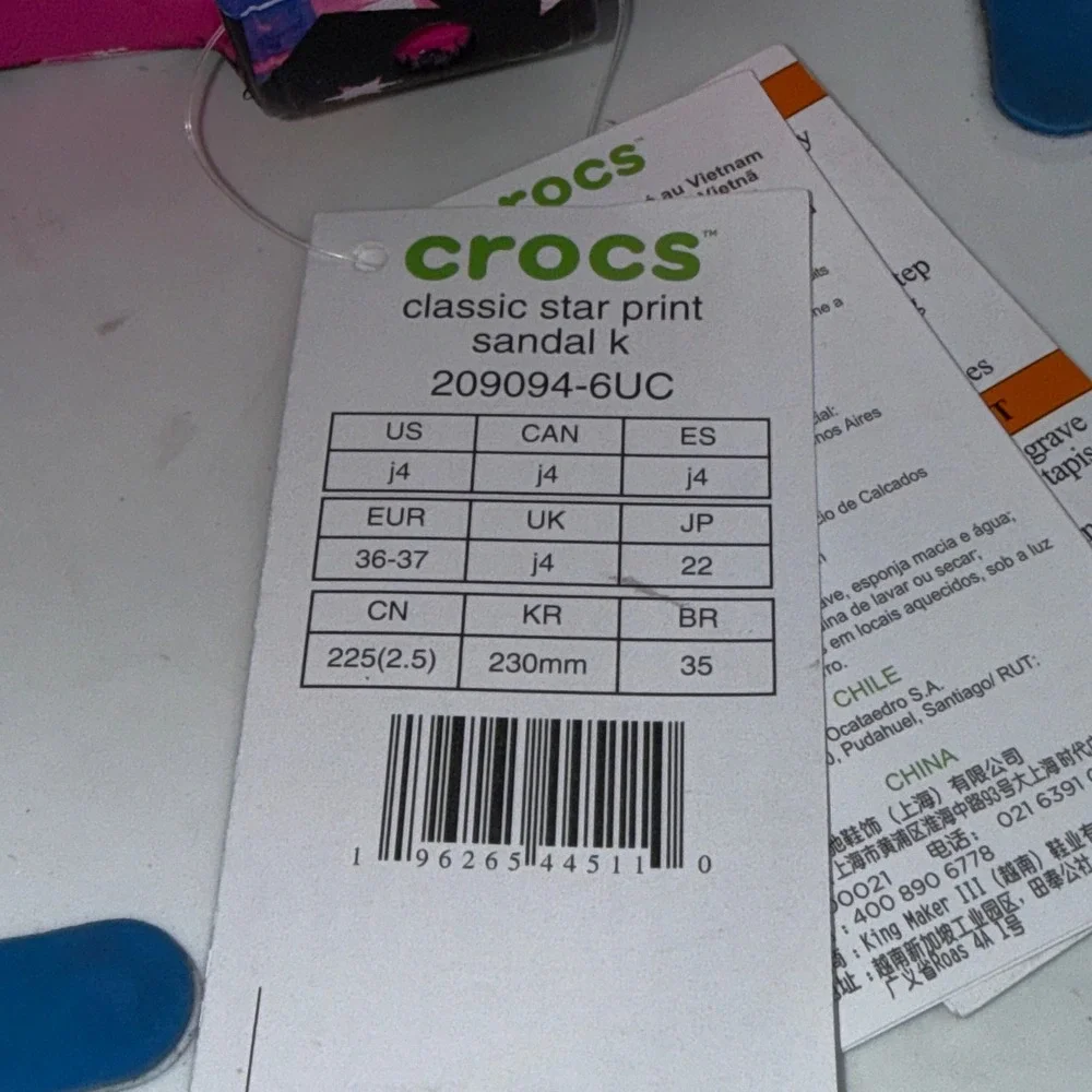 Crocs Classic Star Print Sandal K Pink Black Multi Kids J4 209094-6UC NWT‎